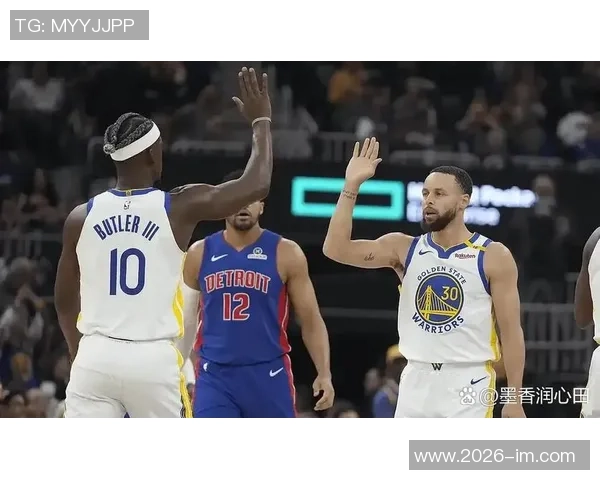 勇士队失利分析：球商联盟顶尖却身高最矮的尴尬局面